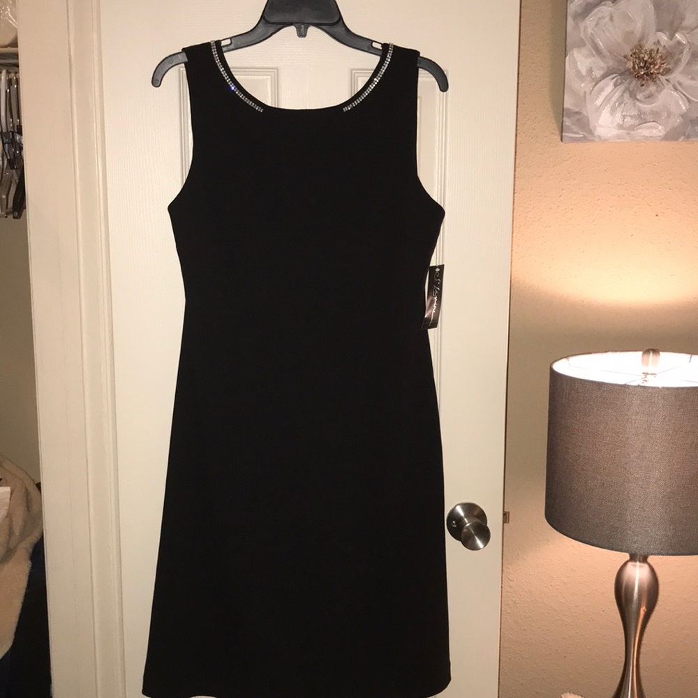 Women’s Simple Black Dress